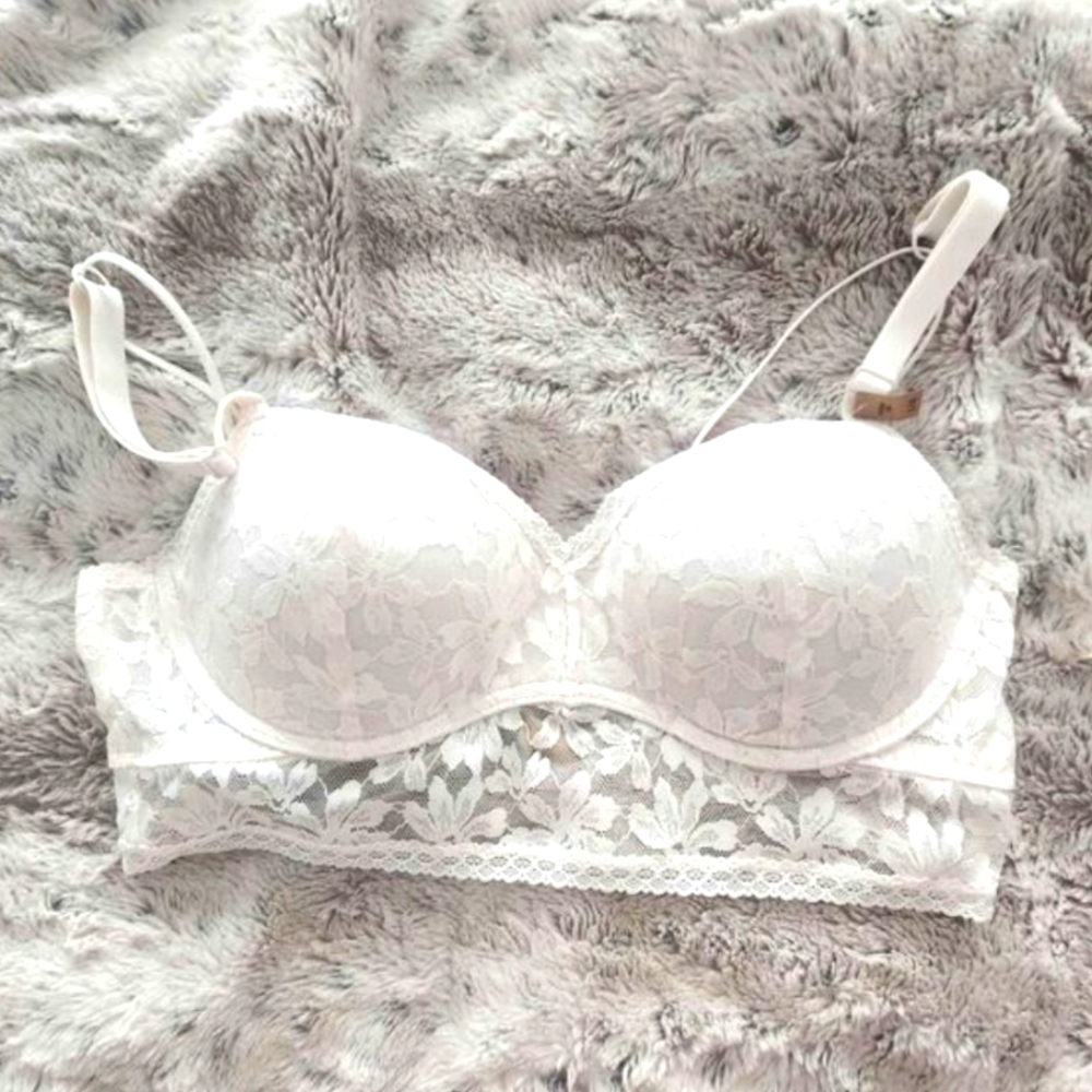 Victoria Secrets PINK bralette Soze Karge NWT